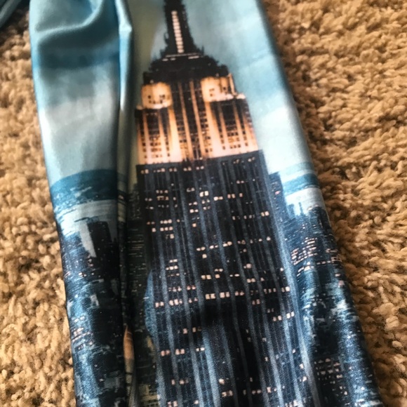 Black Milk New York Skyline Leggings - Picture 5 of 6